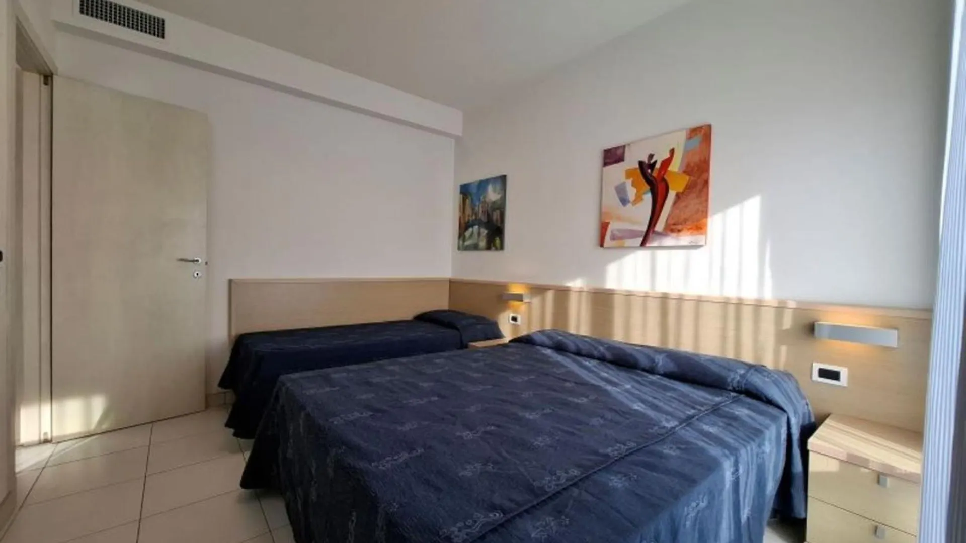 Appartamento Renovated Flat For 5 Guests With Sea View Balcony In Caorle